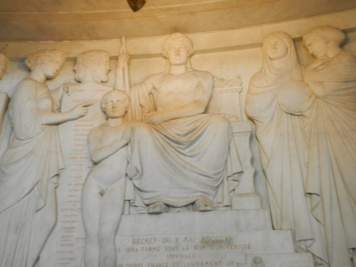 Napoleon's tomb-reliefs